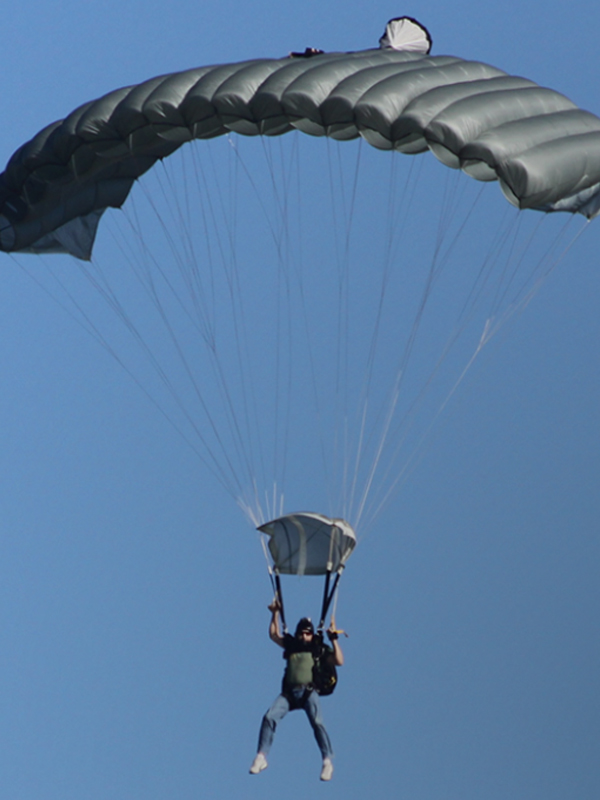 YÜKSEK İRTİFA SIZMA PARAŞÜTLERİ (HIGH GLIDE)